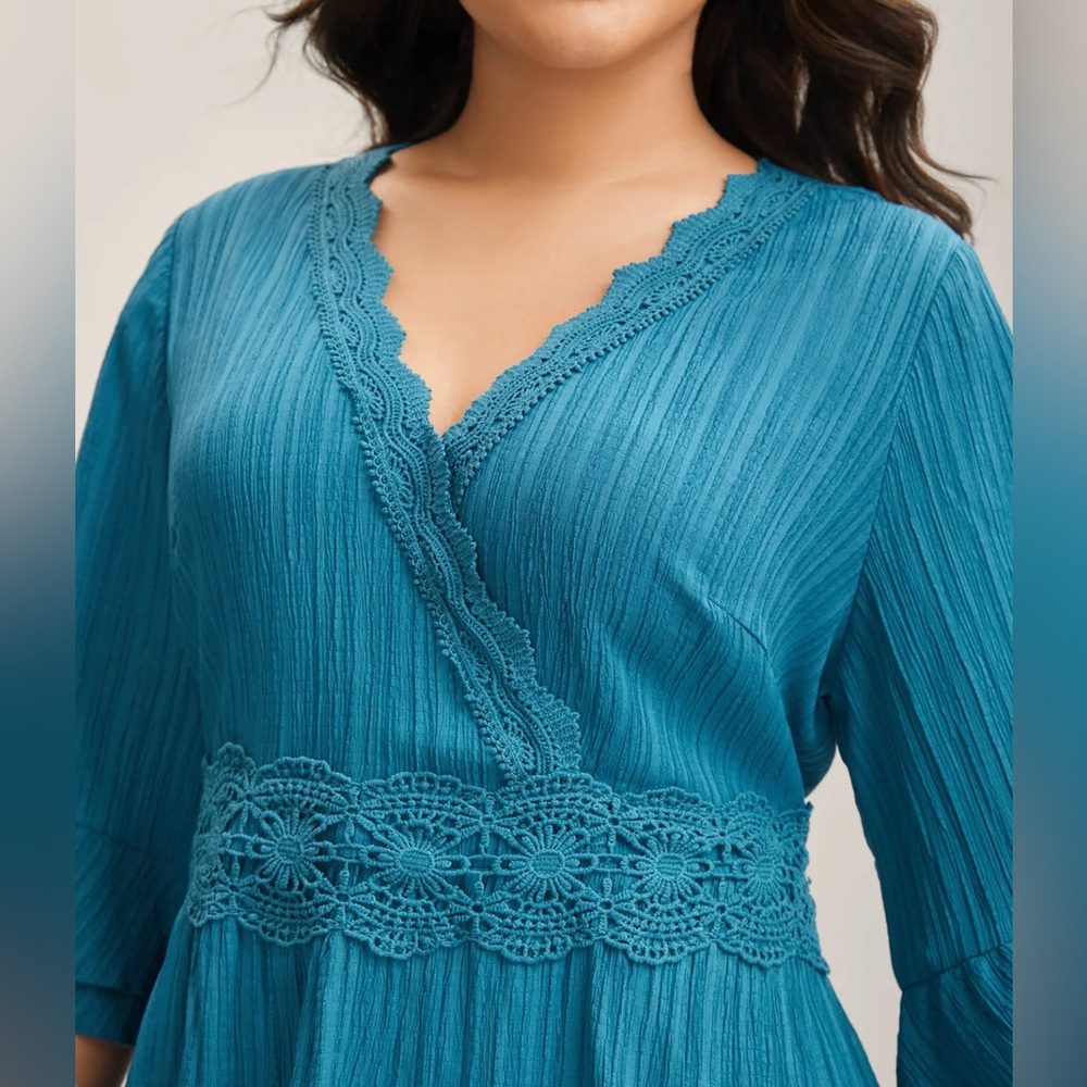 BloomChic Teal Textured Blouse - Picture 5 of 10